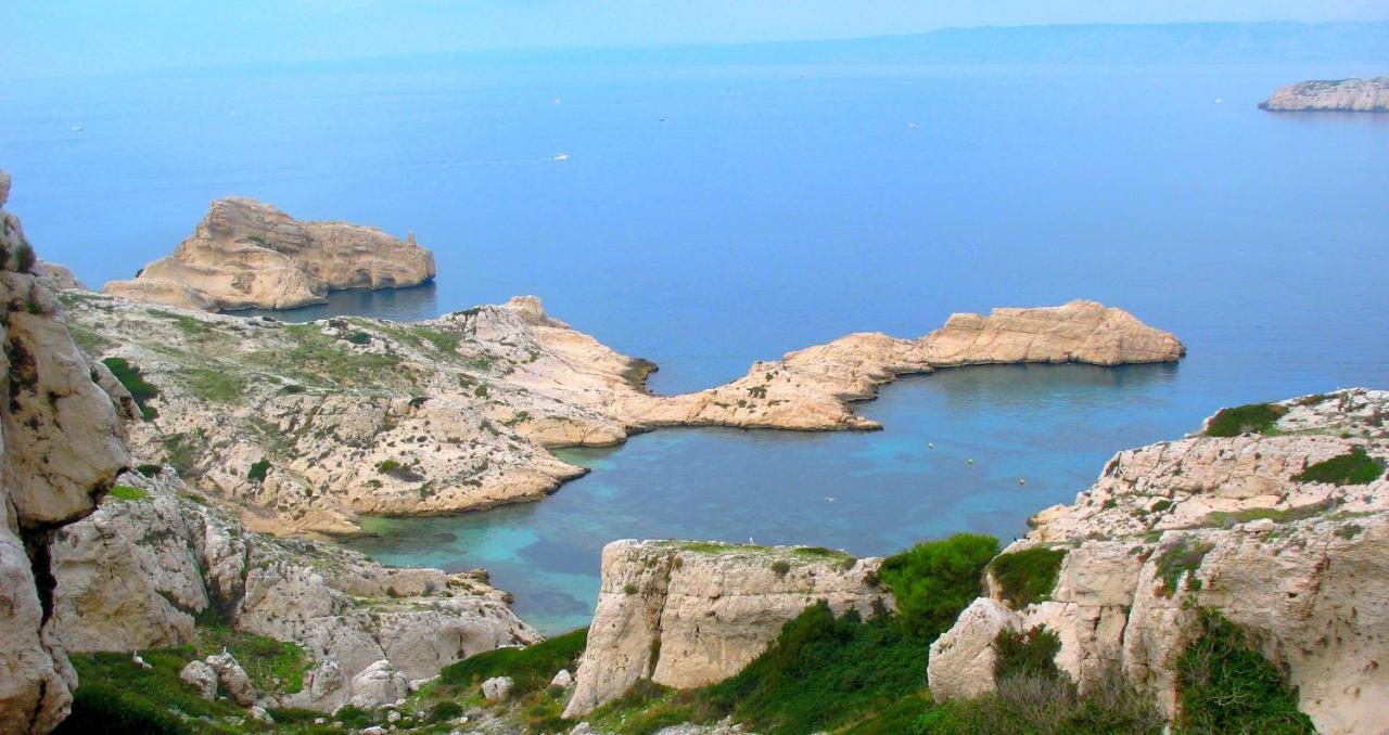 Апартаменты Les Pieds Dans L'Eau Sur L'Ile Du Frioul Марсель Экстерьер фото